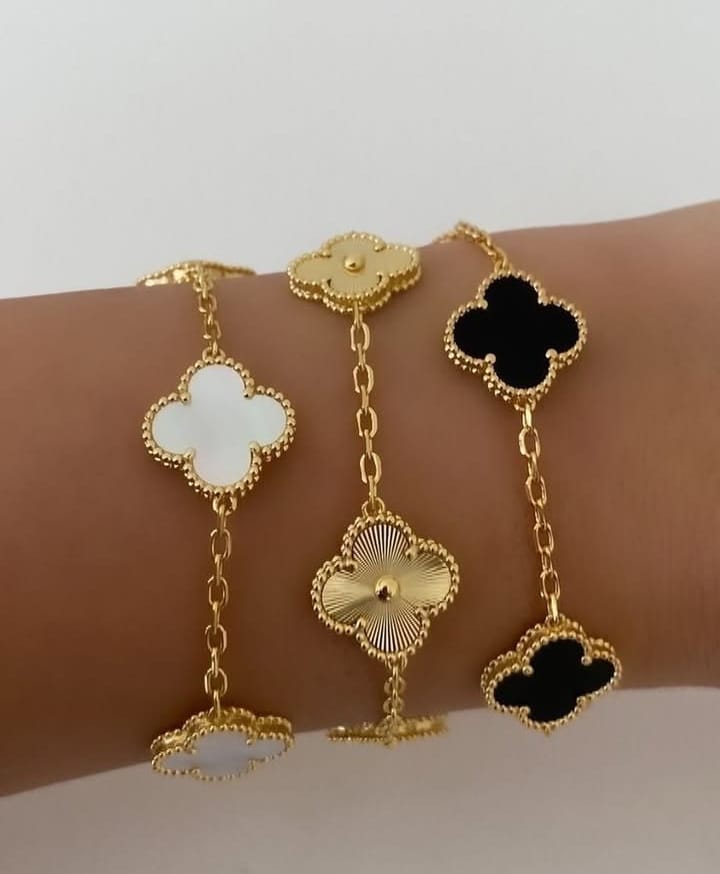 Pulsera Trébol: ¡Elegancia y Suerte en Cada Detalle